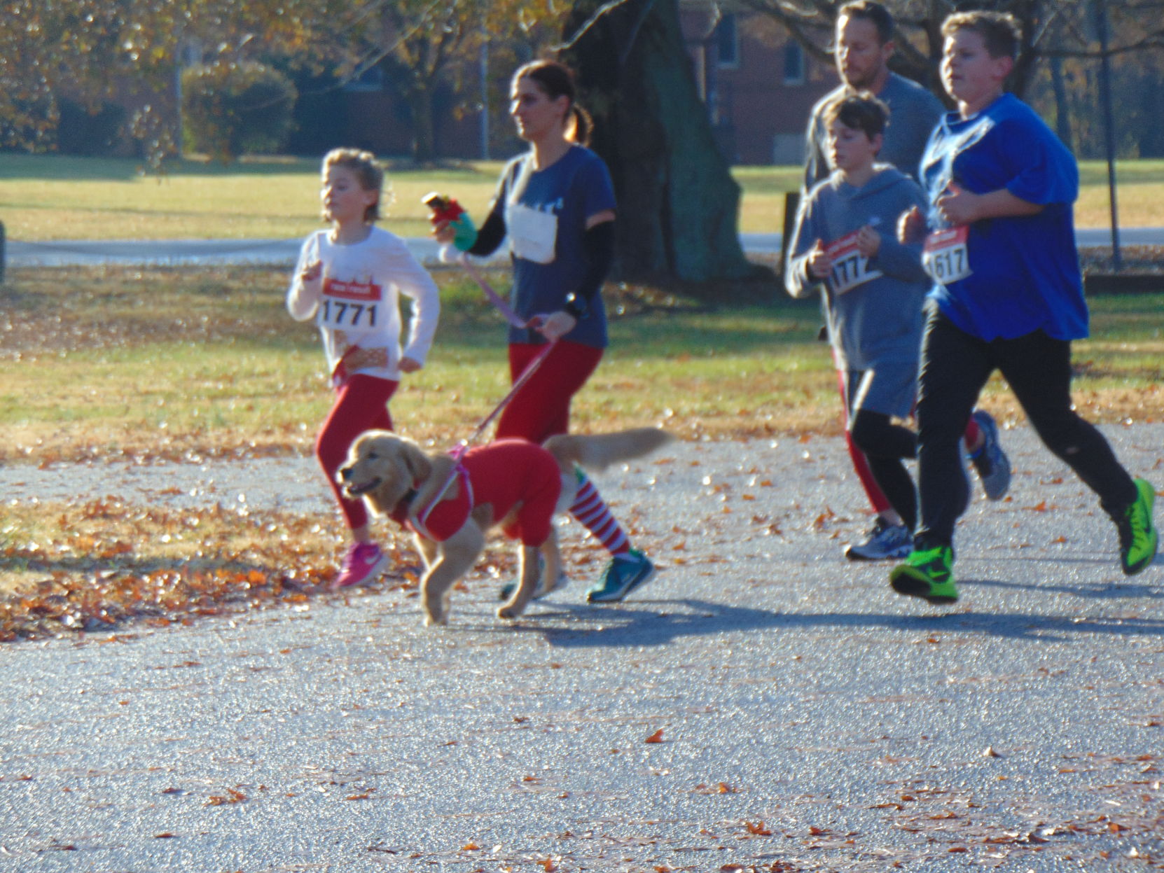Jingle Run 5K (64).JPG